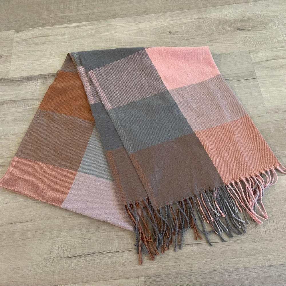 2 pack of cozy scarves. Like new! One pink one blue - Picture 2 of 3